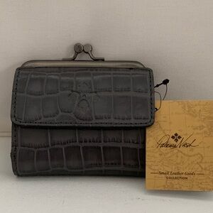 Patricia Nash Small Wallet NWT